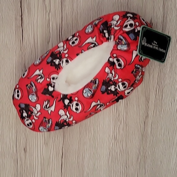 The nightmare before Christmas slippers - Picture 2 of 4